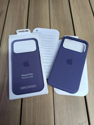 Apple iPhone 17 Pro Funda de silicona con MagSafe