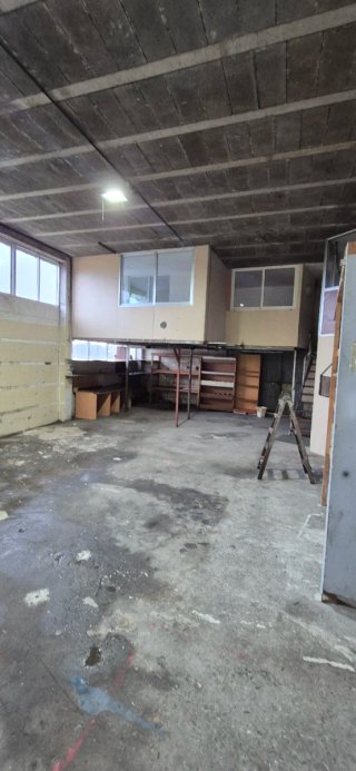� ¡Lista para entrar! Nave de 200 m² con oficina