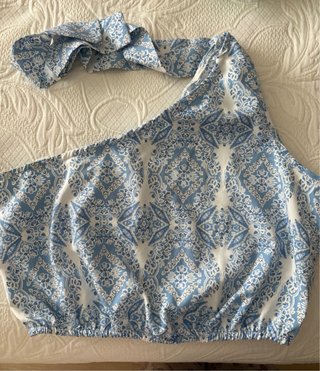 Lote 8 tops y camisetas Bershka