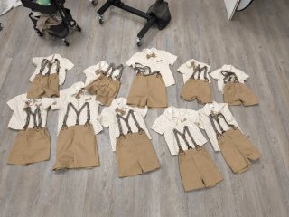 Trajes beige-marrón(tallas 6meses-7 años) navidad