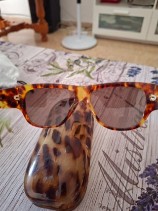 Gafas de sol Jimmy Choo doradas y azules