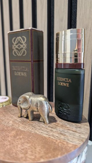 Perfume Esencia Loewe