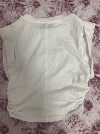Camiseta blanca de manga corta