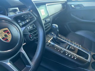 Porsche Macan Turbo 2021