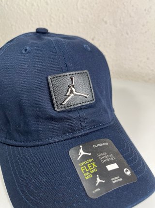 Gorra Jordan Classic99 Flex Negra y Azul