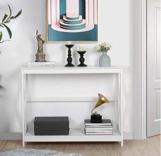 Mueble recibidor blanco y madera.