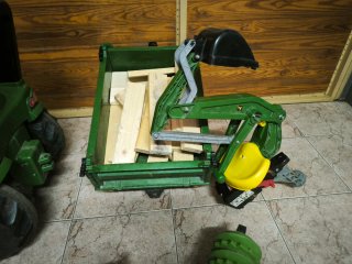 Tractor John Deere con accesorios
