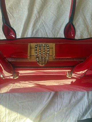 Bolso de mano rojo para eventos