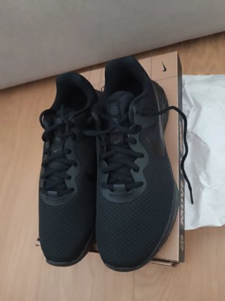 Zapatillas Nike Revolution 6 NN Negras