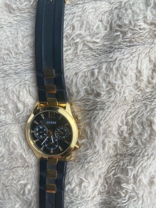 Reloj Guess Negro y Dorado Hombre