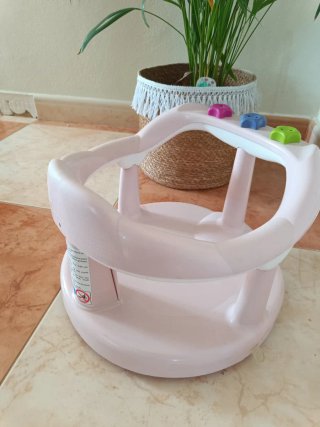 Asiento rosa para bebé para bañera o ducha