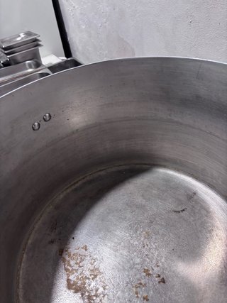 Olla grande industrial de metal