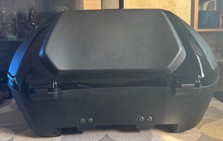 Baúl negro para honda 125