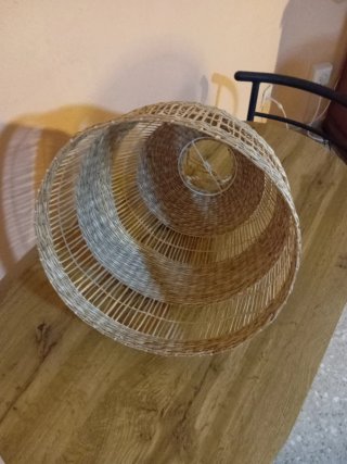 Lámpara de mimbre Ikea