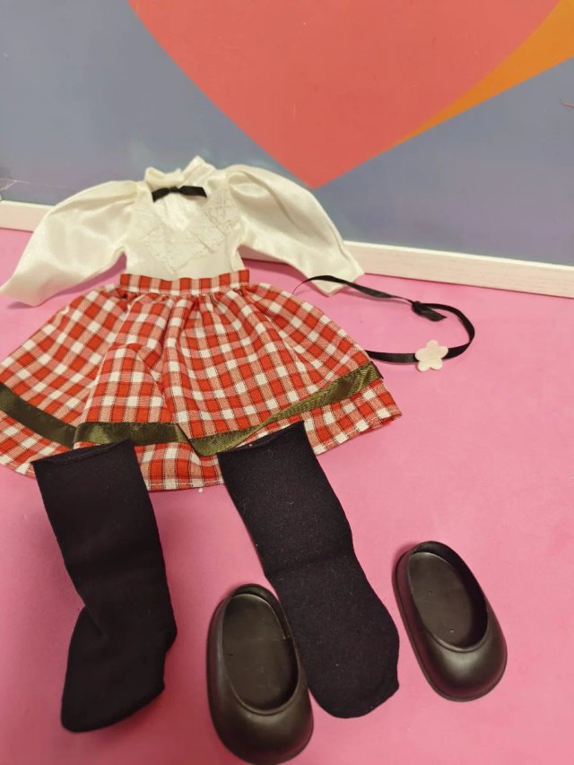 Conjunto vestido escocés años 80 muñeca nancy