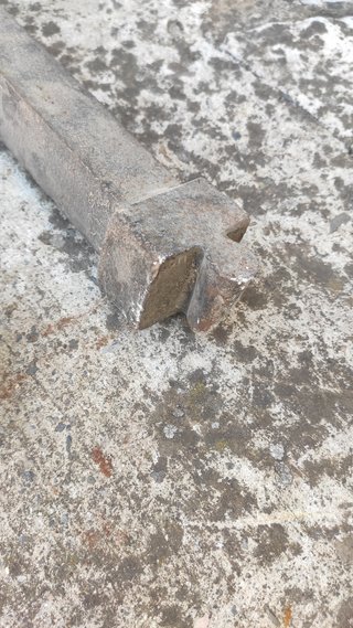 Cabecero de cama antiguo de forja