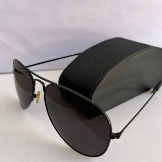 Gafas de sol aviador negras con funda
