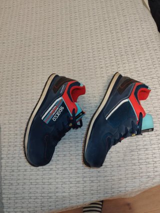 Zapatillas de seguridad sparco azul y rojo