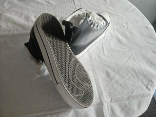 Zapatillas abotinadas mujer negras