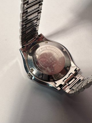 Reloj Bulova Automático 23 Joyas