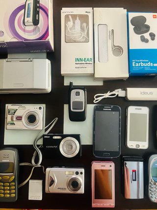 Lote Elettronico: Cellulari, Fotocamere e Accessori
