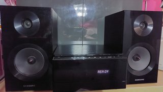 Minicadena Samsung MM-E430 CD/DVD/USB/Dual Dock