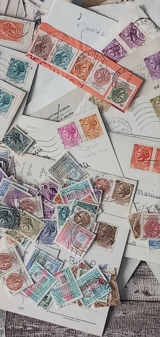 LOTTO OLTRE 1000 FRANCOBOLLI SIRACUSANA ITALIA