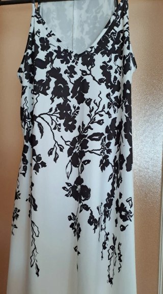 Vestido L Parole floral blanco y negro
