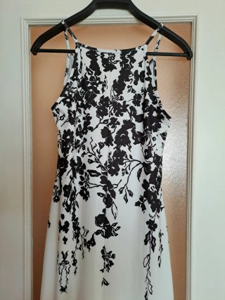 Vestido L Parole floral blanco y negro