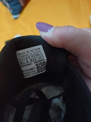 Tênis Reebok Preto e Branco