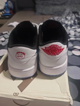 Jordan 1 Low UNC Travis Scott 43 nuove poco tratt