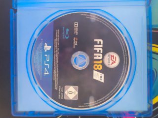 Juegos FC 24 PS5 y FIFA 18 PS4
