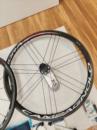 Cuadro Colnago + Llantas Campagnolo