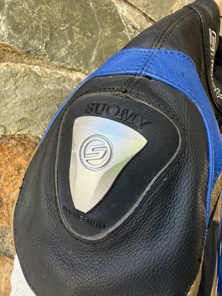 Tuta moto in pelle SUOMY