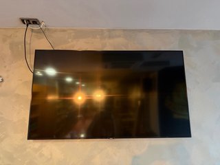 Samsung Crystal UHD 55 TU7020 con caja