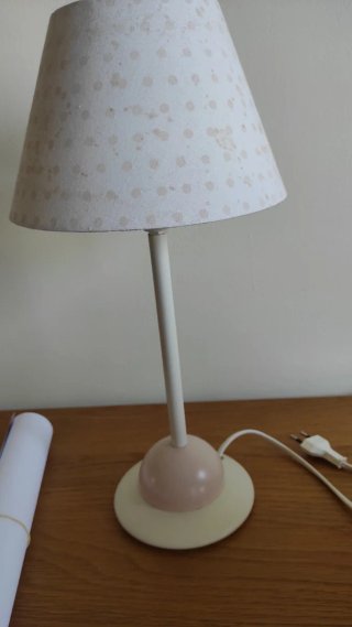 Lámpara infantil lunares