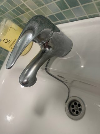Lavabo de pie blanco