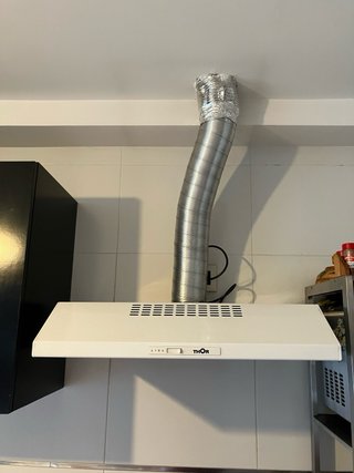 Campana extractora Thor blanca + embellecedor