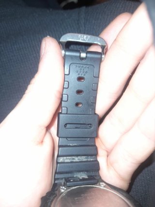 Casio G-Shock GA-2100-1AER original.