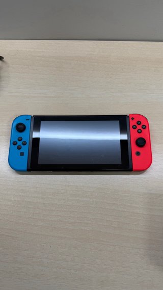 NINTENDO SWITCH 1 + POKEMON PERLA RELUCIENTE