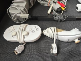Nintendo Wii Mini Rossa + Accessori + Gioco