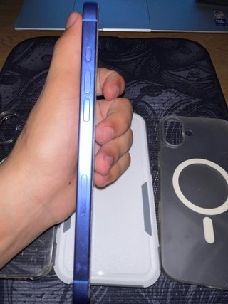 iPhone 16 plus azul