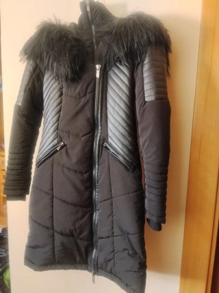 Chaquetón negro con pel
