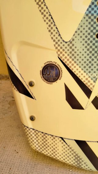 Wakeboard Hyperlite Greg Nelson Desig sin fijacion