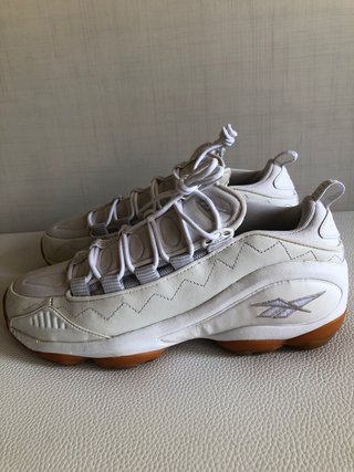 Zapatillas Reebok Beige y Blancas