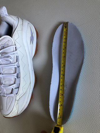 Zapatillas Reebok Beige y Blancas