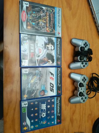 Consola PS2 Slim Plateada Sony precio negociable