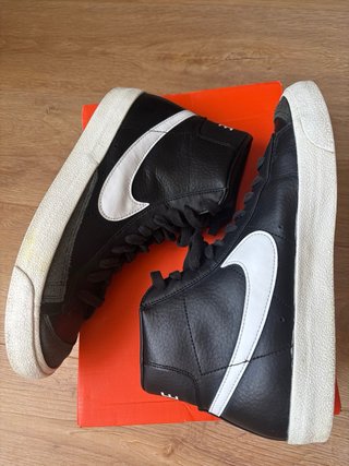 Nike Blazer Mid '77 Zapatillas Negras Blancas