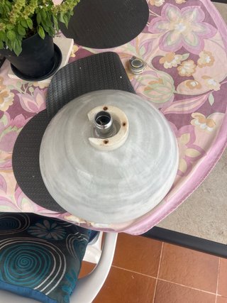 Lavabo de mármol blanco y gris