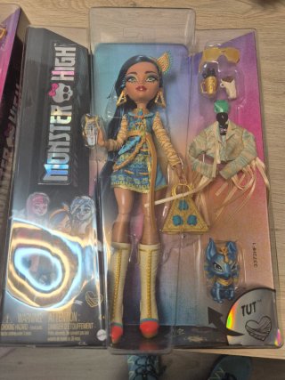 Monster High Clawdeen Wolf y Cleo De Nile